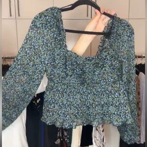 64 - Astr the Label $88 Green Floral Women's Top Size S